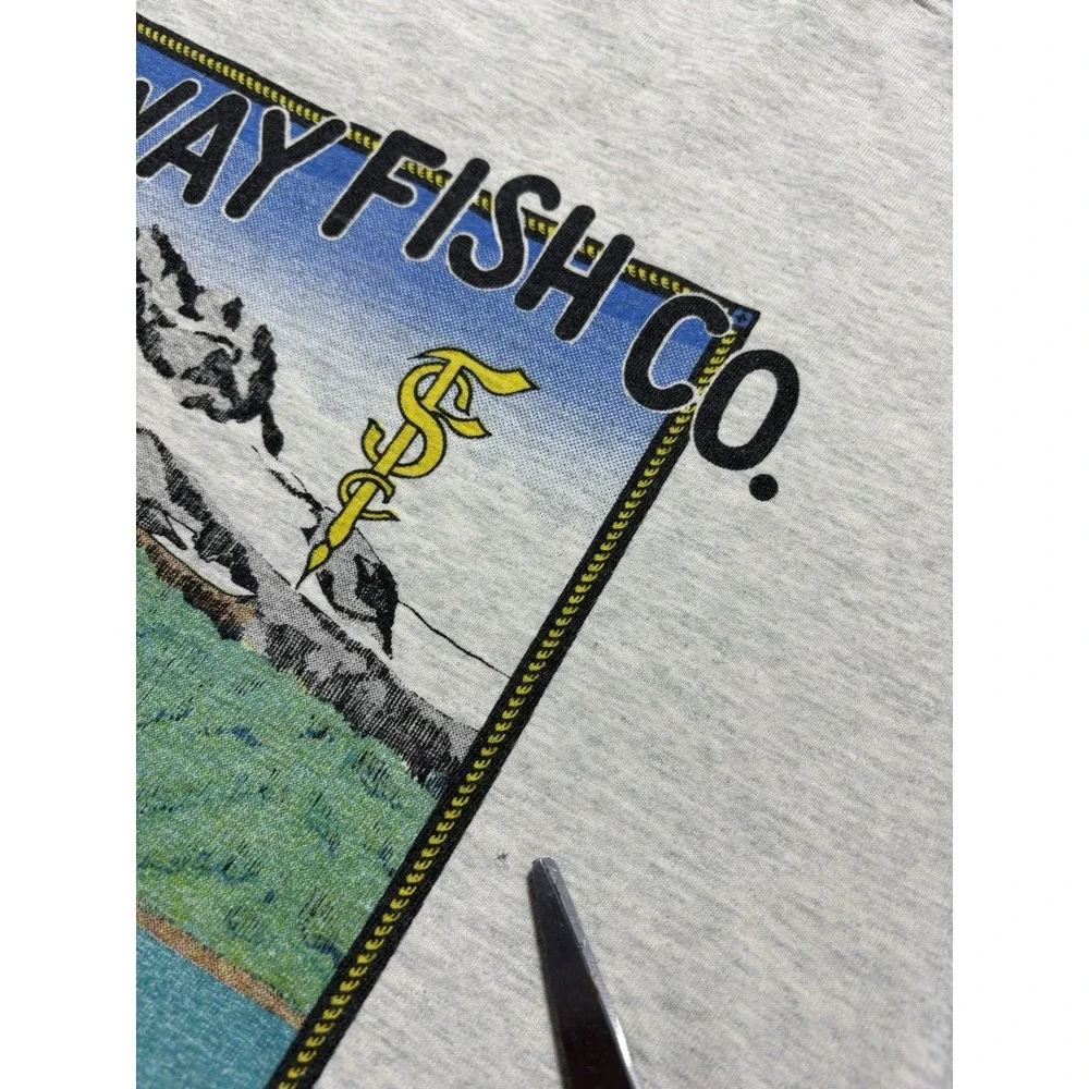 Vintage Skagway Fish Company Alaska T Shirt Men's Medium Salmon Fishing Graphic
